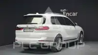 2021 BMW X7