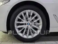 2021 BMW 523