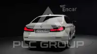 2021 BMW 530