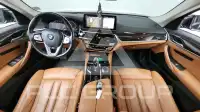 2021 BMW 520