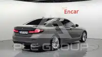 2021 BMW 520