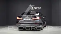 2021 BMW 523M