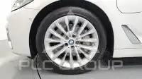 2021 BMW 530