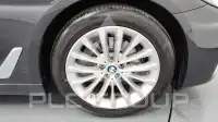 2021 BMW 520