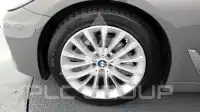 2021 BMW 520