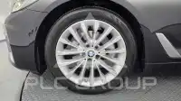 2021 BMW 520