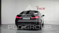 2021 BMW 530