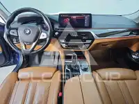 2021 BMW 520