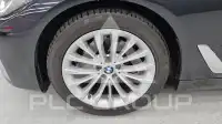 2021 BMW 520