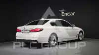 2021 BMW 520