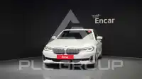 2021 BMW 520