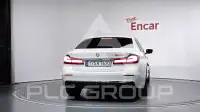 2021 BMW 523