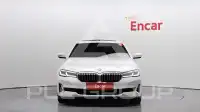 2021 BMW 530