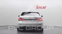 2021 BMW 530