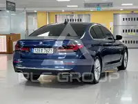 2021 BMW 523