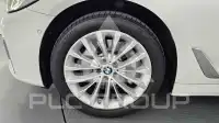 2021 BMW 530
