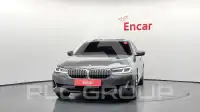 2021 BMW 520