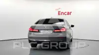 2021 BMW 520