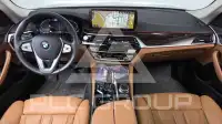 2021 BMW 520