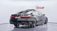 2021 BMW 740M