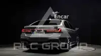 2021 BMW 730M
