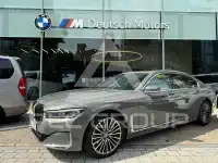 2021 BMW 730
