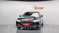 2021 BMW 745