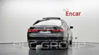 2021 BMW 740