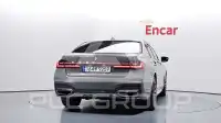 2021 BMW 740M