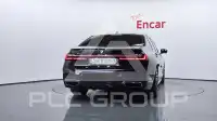 2021 BMW 730M