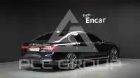 2021 BMW 730M