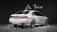2021 BMW 740