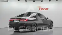 2021 BMW 730M