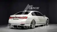 2021 BMW 730