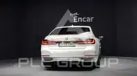 2021 BMW 730