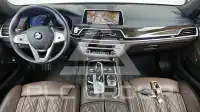 2021 BMW 730