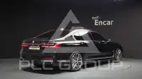 2021 BMW 740M