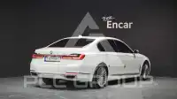 2021 BMW 740