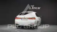 2021 BMW 740