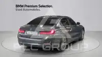 2021 BMW 320