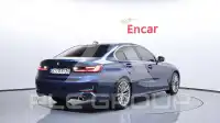 2021 BMW 320