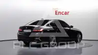 2021 BMW 320