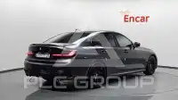 2021 BMW 320M