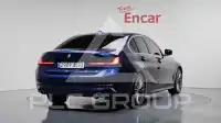 2021 BMW 320