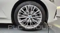 2021 BMW 320