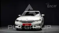 2021 BMW 320