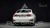 2021 BMW 320