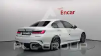 2021 BMW 320