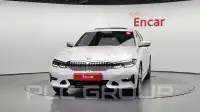 2021 BMW 320