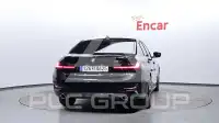 2021 BMW 320